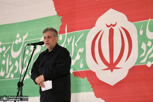 پنجاه و‌هفتمین اجتماع پر شور مردم در مقابل دانشگاه تهران
