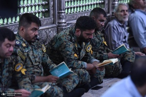 مراسم دعای پرفیض کمیل در حرم امام خمینی (س)