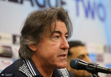 اعتراض دوباره ساپینتو: اینکه پرسپولیس قبل از دربی یک بازی می‌کند بی‌احترامی به ماست