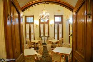 باغ عفیف آباد شیراز