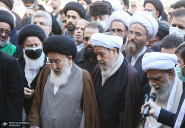 مراسم تشییع آیت الله العظمی صافی گلپایگانی (ره) در قم - 2