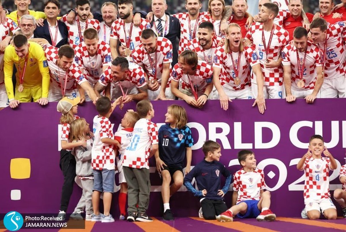 عکس و ویدیو| جشن سومی جام جهانی بازیکنان کرواسی با فرزندانشان