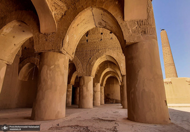 مسجد تاریخانه دامغان