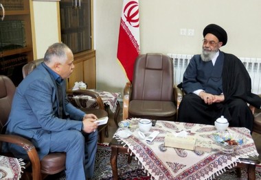 امام جمعه اصفهان: مدیریت باید بگونه ای اعمال شود که گره گشای کار مردم باشد