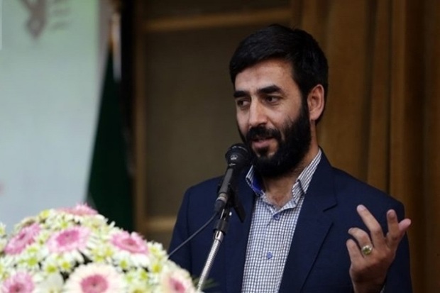 بازاریان با گران فروشی مبارزه کنند
