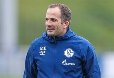 سرمربی شالکه اخراج شد
