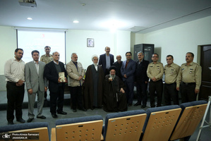 مراسم تجلیل از پژوهشگران برتر پژوهشکده امام خمینی(س) و انقلاب اسلامی