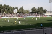 فوتبال دسته یک  برق شیراز دروازه تیم گل گهر سیرجان را گلباران کرد