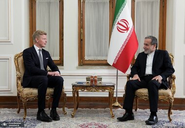 دیدار نماینده ویژه دبیرکل سازمان ملل در امور یمن با وزیر خارجه ایران/ عراقچی: آمریکا نمی‌تواند با حمله به یمن و کشتار مردم بی‌گناه مدعی اعاده ثبات در منطقه شود