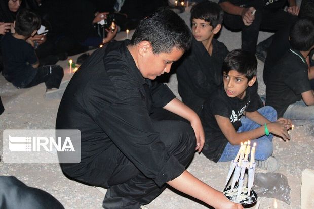 مردم سیستان و بلوچستان در شام غریبان شمع معرفت روشن‌کردند