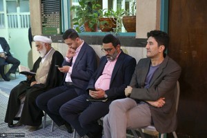 مراسم رونمایی از کتاب کارگزار صدیق در حسینیه جماران