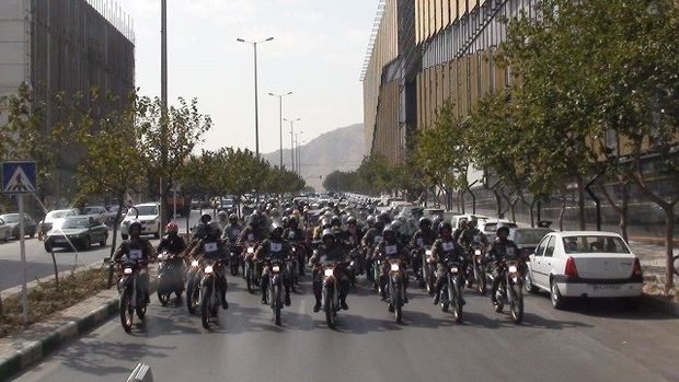مانور شهری موتورسیکلت سواران قانونمند در مشهد