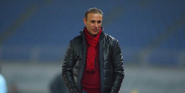 یحیی گل محمدی عزادار شد