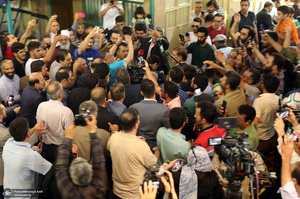 حضور سید محمد خاتمی در مرحله دوم انتخابات ریاست جمهوری چهاردهم