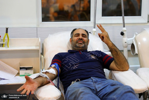 اهدای خون در شب بیست و سوم ماه مبارک رمضان