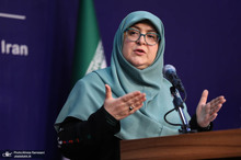 ببینید/ ترک محل سخنرانی توسط سخنگوی دولت در دانشگاه یزد پس از اعتراض و فریادهای دانشجویان