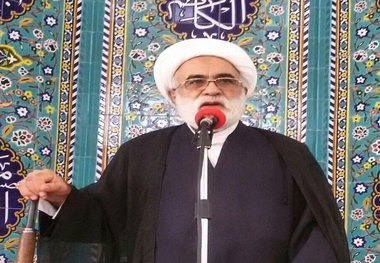 امام جمعه تفت: ظاهرسازی ها نباید وارد عزاداری شود