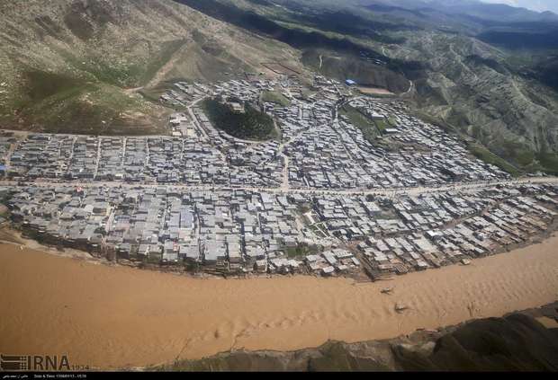 کاروان شهرداری تهران به مناطق سیل زده لرستان اعزام شد