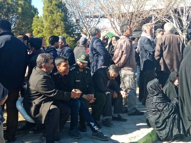 پیکر دو تن از جانباختگان مراسم تشییع سردار سلیمانی در بردسیر به خاک سپرده شد