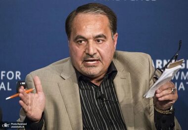 سید حسین موسویان: هدف کاخ سفید از آغاز جنگ نه پرونده هسته‌ای بلکه براندازی و تسلط بر شریان‌های نفتی است/ در داخل ایران اجماعی فراگیر شکل گرفته مبنی بر اینکه رئیس‌جمهور کنونی آمریکا از همان آغاز به دنبال تغییر حاکمیت بود/ طرف آمریکایی زیر میز توافق زد