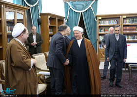 دیدار رئیس و معاونین مرکز تحقیقات استراتژیک مجمع تشخیص مصلحت نظام با آیت الله هاشمی رفسنجانی