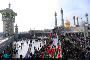 دسته عزاداری خادمان حرم حضرت معصومه ( س) در روز شهادت امام رضا (ع)