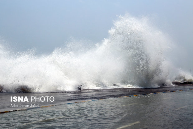متلاطم شدن دریا در مناطق غربی جزیره لاوان  افزایش دمای هرمزگان از جمعه