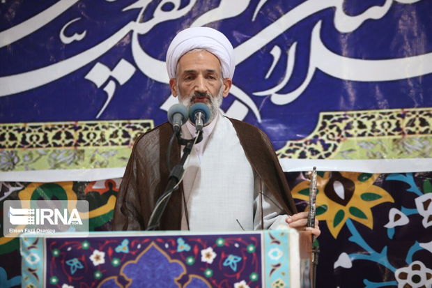 امام جمعه ساری : جوشش و خروش انقلاب ادامه دارد