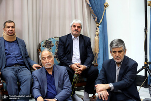 دیدار اعضای ستاد مرکزی بزرگداشت حضرت امام خمینی(س) با سید حسن خمینی
