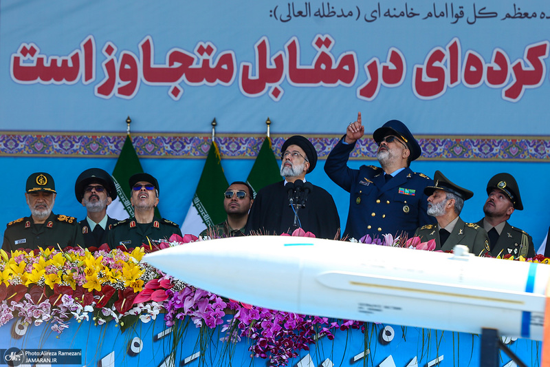 مراسم رژه روز ارتش در جوار حرم مطهر امام خمینی (س) - 2