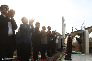 اقامه نماز عید سعید فطر در امام زاده قاسم (ع)