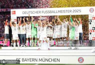 ویدیو| جام قهرمانی شماره 34 بوندسلیگا برای بایرن مونیخ و توماس مولر