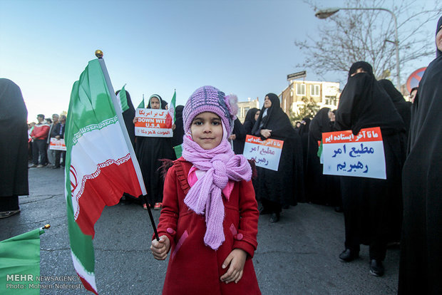 تجمع و راهپیمایی مردمی در اعتراض به آشوب های اخیر در استان ها 