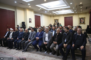 دیدار رئیس سازمان اداری و استخدامی و مدیران نظام اداری کشور با سید حسن خمینی