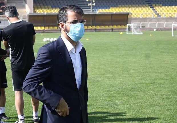 سمیعی: باشگاه پرسپولیس در کنار میناوند می‌ماند
