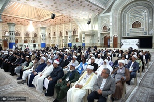 ادای احترام مهمانان خارجی کنفرانس وحدت اسلامی به مقام شامخ حضرت امام خمینی (س)