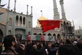 پیکر ۵ شهید مدافع حرم در قم تشییع شد