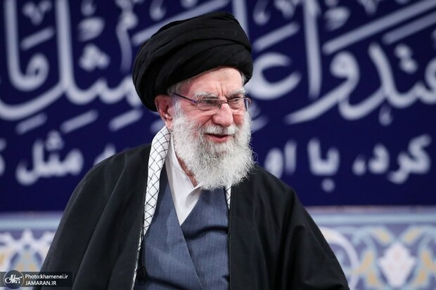 حضرت آیت الله خامنه ای به شهادت رسید