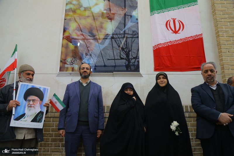 مراسم آغاز دهه فجر در بیت حضرت امام خمینی (س) در قم