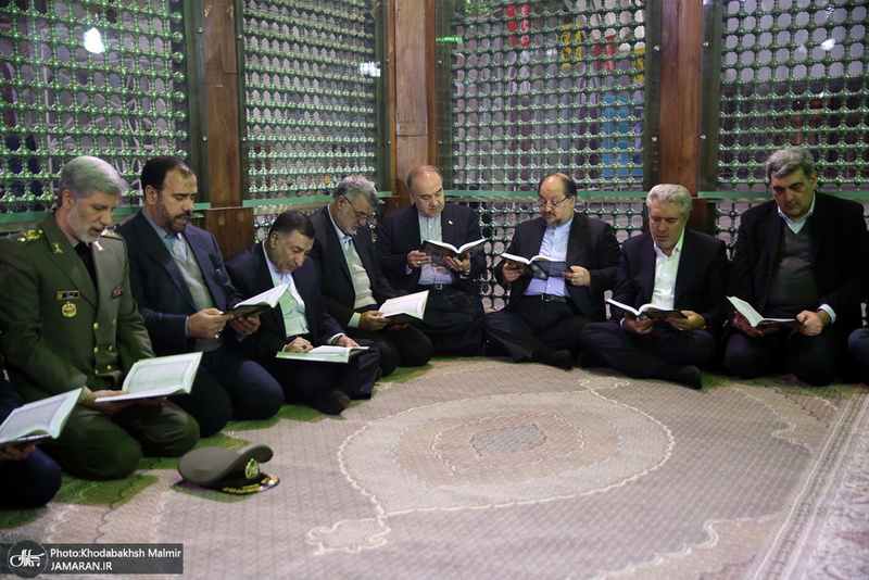 تجدید میثاق رییس جمهور و اعضای هیات دولت با آرمان های امام خمینی(س)