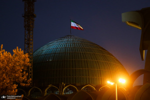 آخرین مراحل آماده‌سازی مصلی امام خمینی(ره) برای وداع با رهبر شهید
