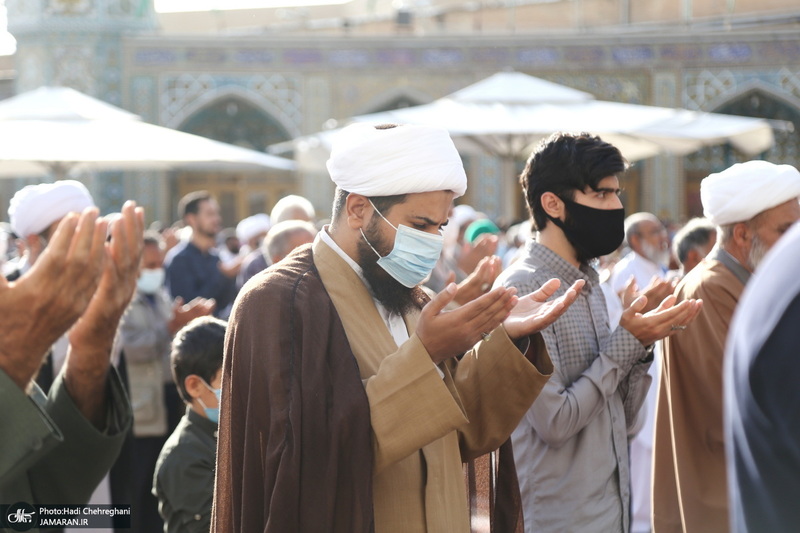 نماز عید سعید فطر در حرم حضرت فاطمه معصومه(س)
