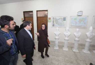 عراقچی: فعالیتهای علمی و فرهنگی دیپلماسی کشور را تقویت می کند