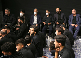 اولین شب عزاداری حضرت اباعبدالله الحسین (ع) در حسینیه امام خمینی