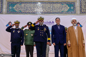 تجدید میثاق فرمانده و پرسنل نیروی دریایی ارتش جمهوری اسلامی ایران با آرمان‌های امام خمینی(س)