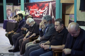 بازخوانی و تبیین ابعاد سیاسی و اجتماعی شادروان علیرضا آفریدون در حسینیه جماران