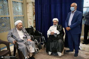 خاکسپاری پیکر حجت الاسلام و المسلمین سید محمود دعایی در حرم امام خمینی (س)