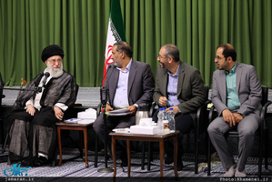 دیدار جمعی از شاعران و اهالی فرهنگ و ادب با رهبر معظم انقلاب
