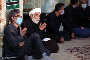 مراسم عزاداری شام غریبان حسینی (ع) در حرم امام خمینی