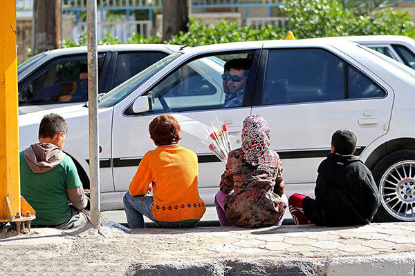 استفاده کودکان کار و اتباع خارجی از برنامه کانون پرورش فکری گلستان